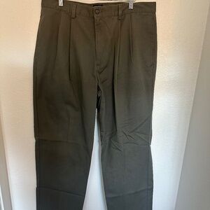 Dockers Pleated Greenish Brown Waist 38 Length 34